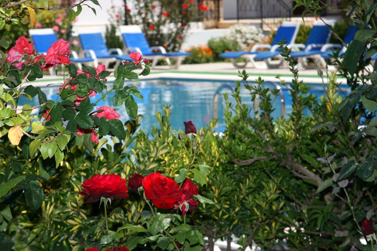 Agar Apart Hotel Гюмбет Екстериор снимка