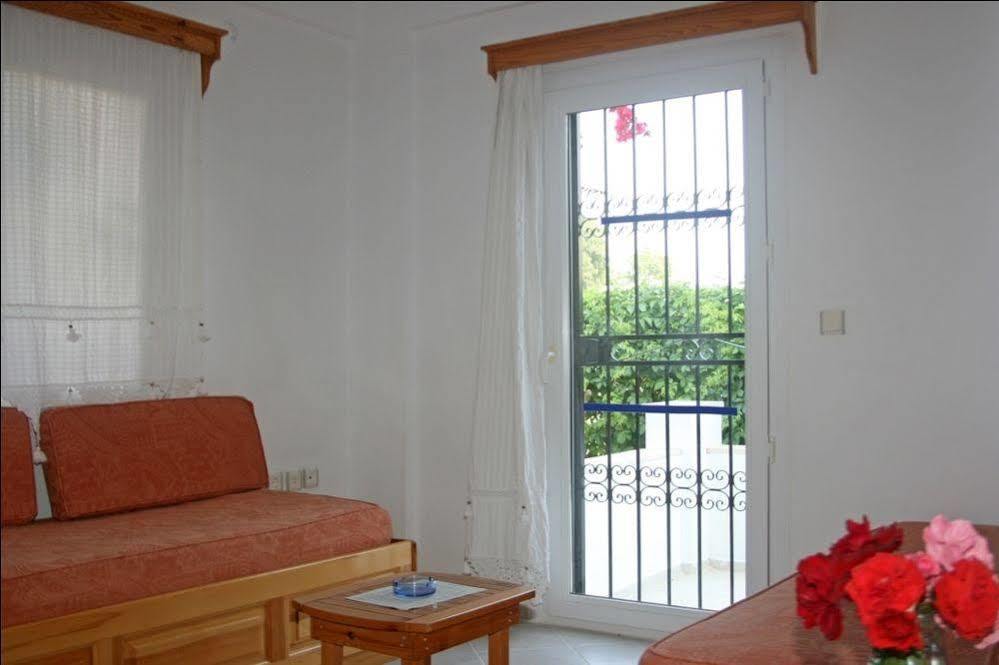 Agar Apart Hotel Гюмбет Екстериор снимка